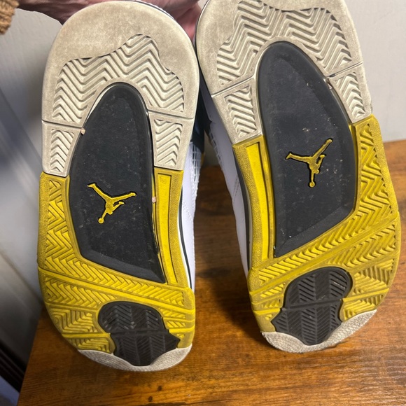 Nike Air Jordan 4 vivid sulfur White and Yellow Sneakers women’s - Picture 7 of 8